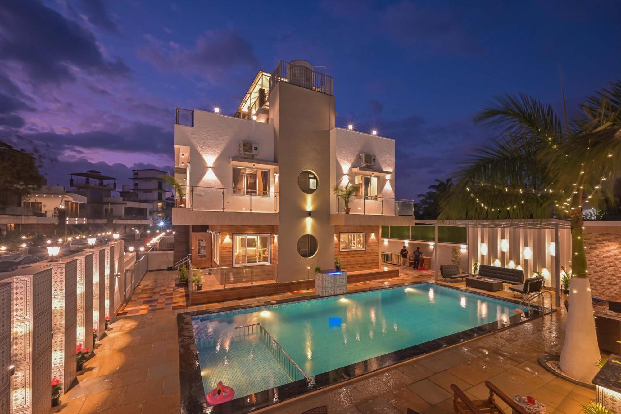 Azure Retreat Villa By Tropicana Stays โลนาวาลา ภายนอก รูปภาพ