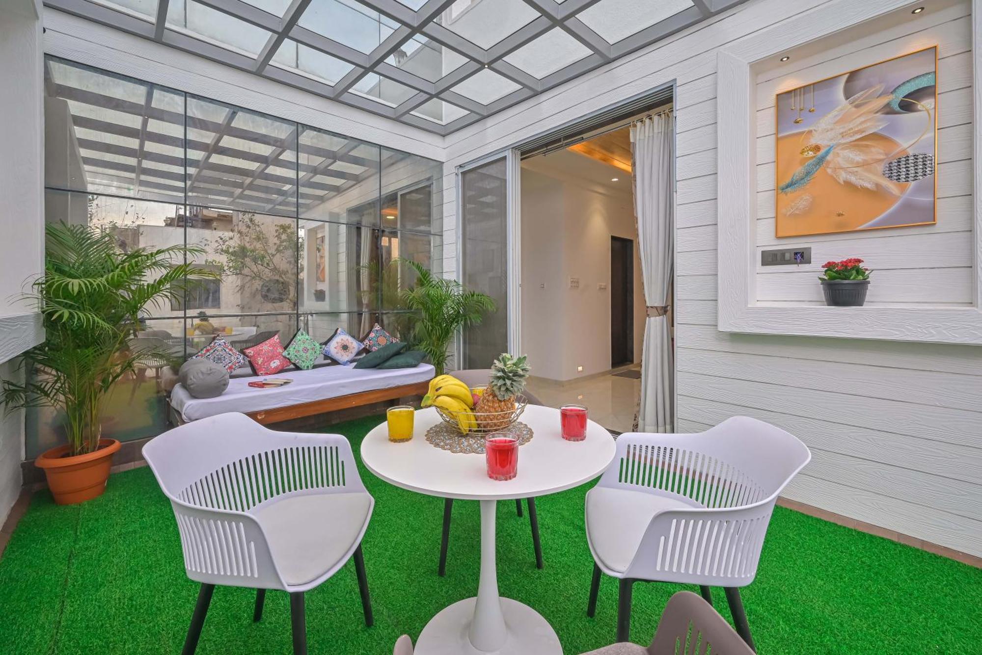 Azure Retreat Villa By Tropicana Stays โลนาวาลา ภายนอก รูปภาพ
